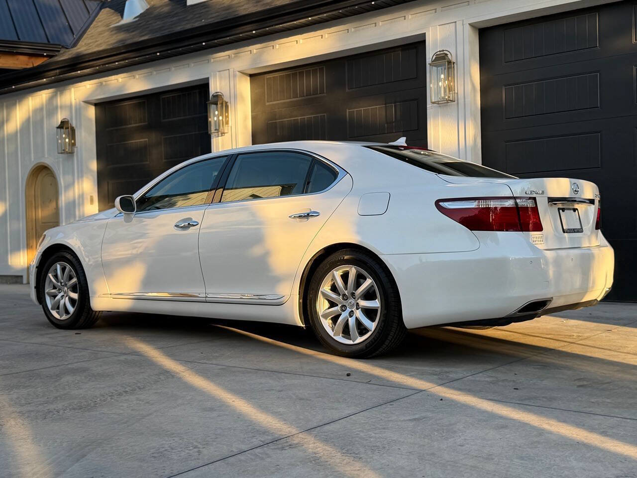 Used 2007 Lexus LS 460 L RWD image 48