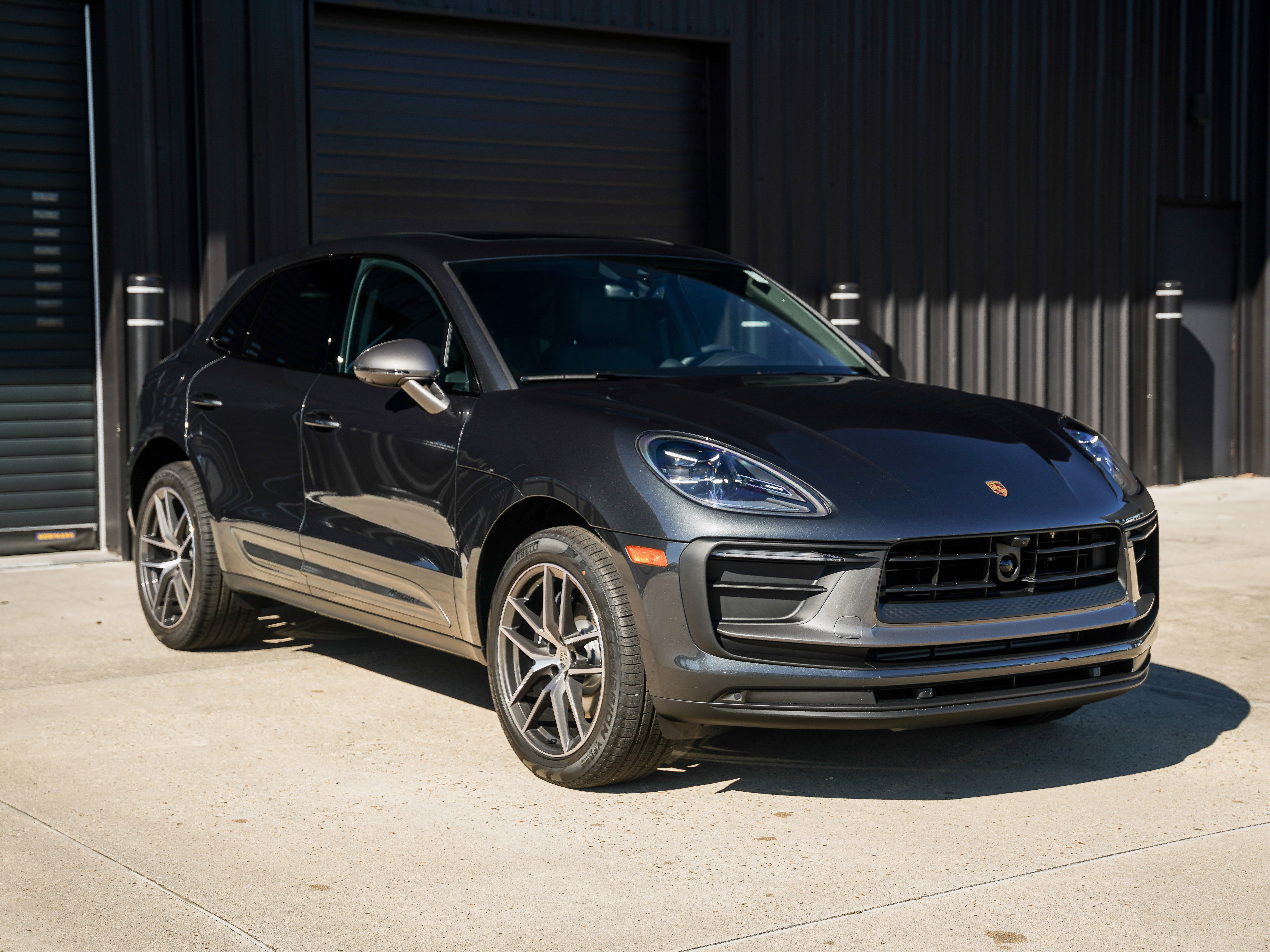 Certified 2026 Porsche Macan Turbo AWD/4WD image 7