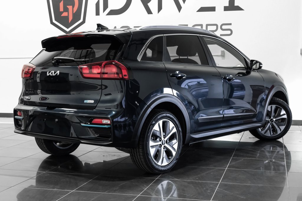 Used 2022 Kia Niro EX image 9