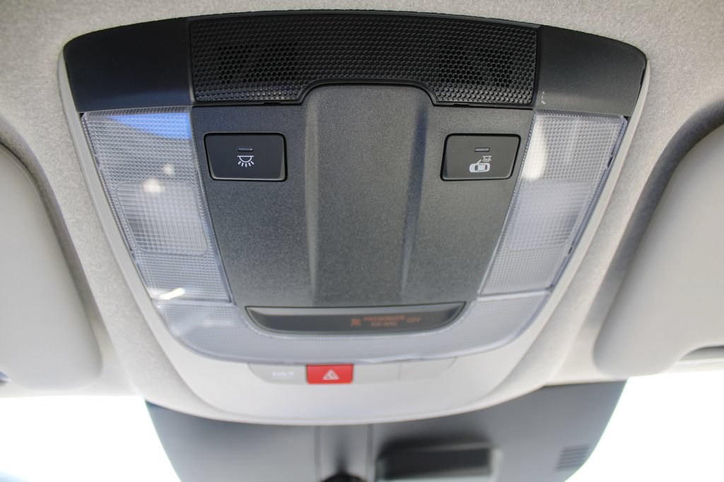 New 2026 Kia Niro FWD image 50