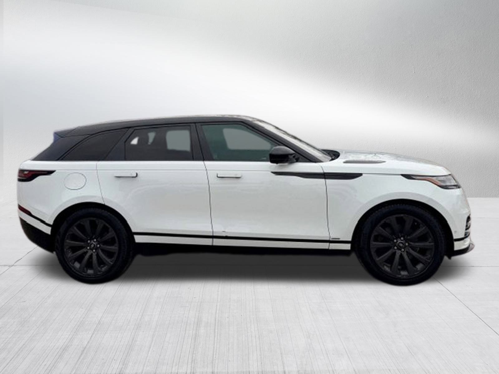 Used 2019 Land Rover Range Rover Velar R-Dynamic SE image 4