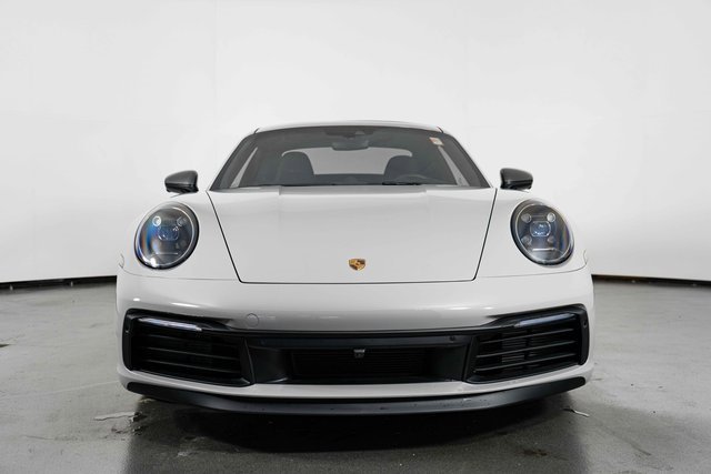 Used 2024 Porsche 911 Carrera T image 3