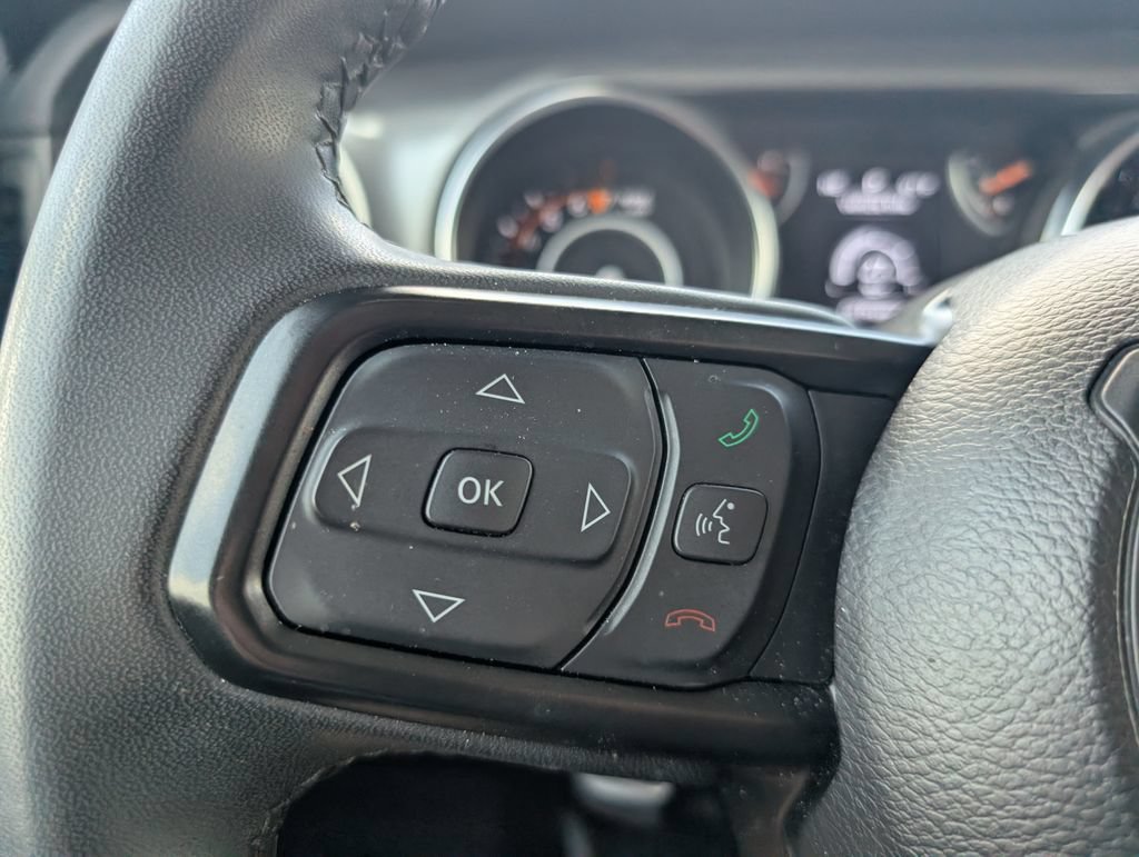 Used 2023 Jeep Gladiator Sport AWD/4WD image 13
