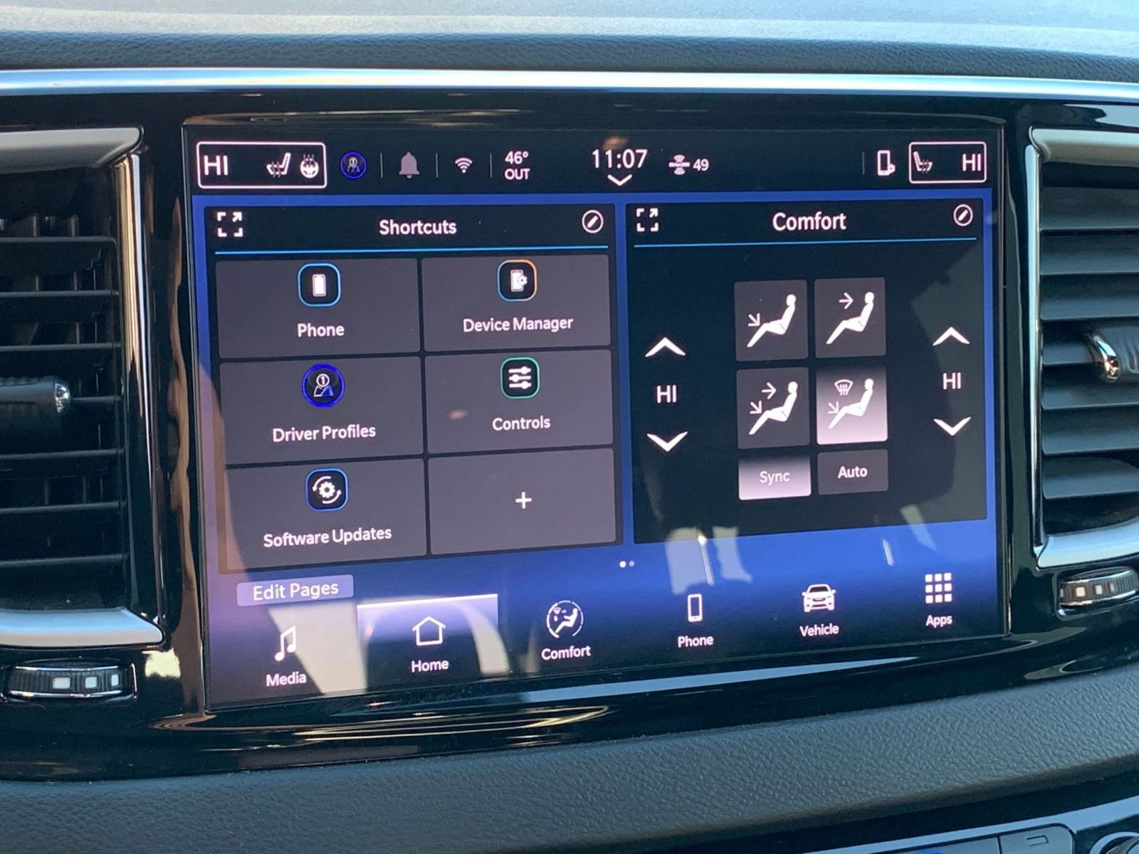 Used 2025 Chrysler Pacifica Select image 20