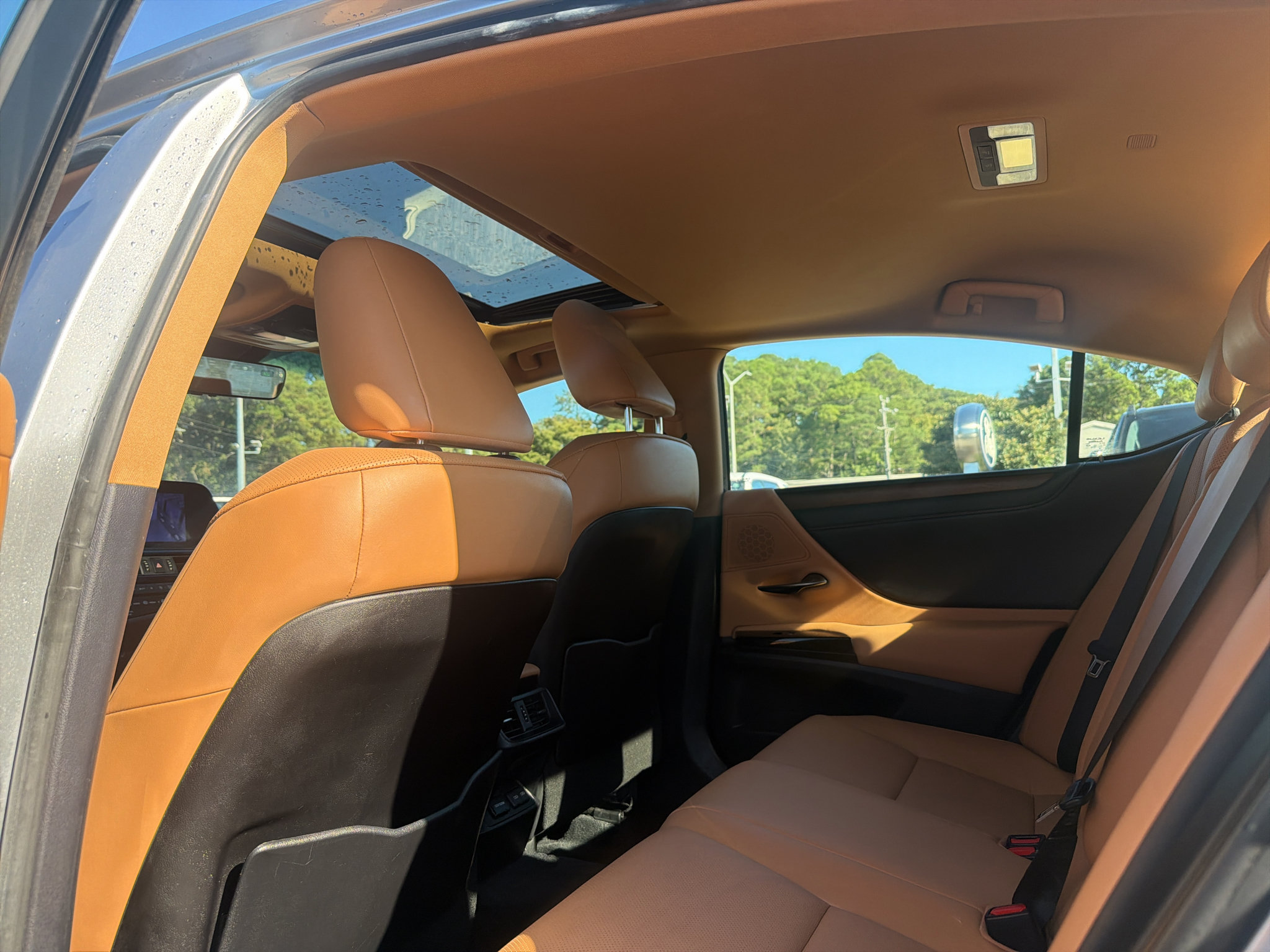 Used 2023 Lexus ES 250 w/ Premium Package AWD/4WD image 11