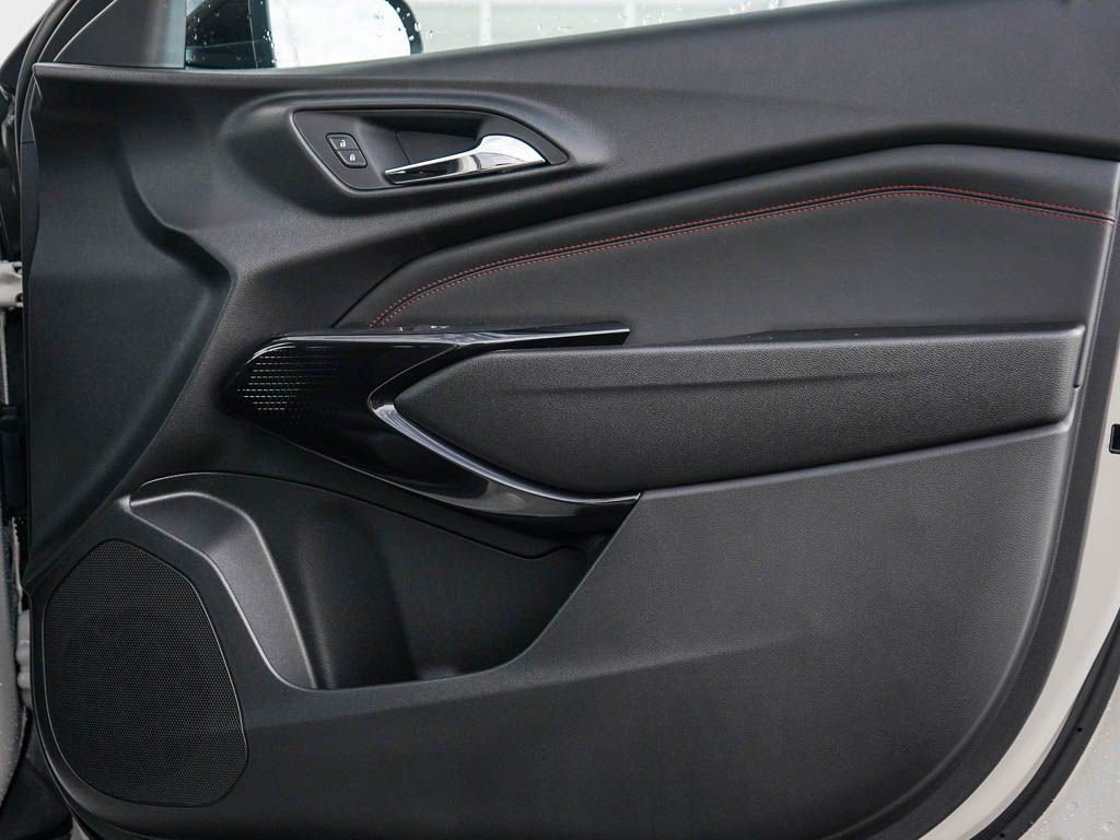 New 2026 Chevrolet Trax RS w/ Driver Confidence Package image 9