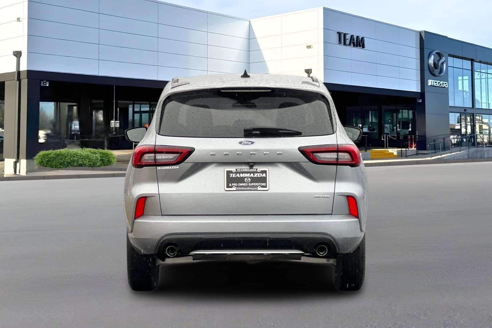 Used 2024 Ford Escape ST-Line image 5