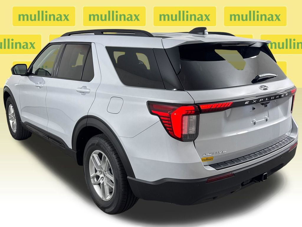 New 2026 Ford Explorer Active RWD image 18