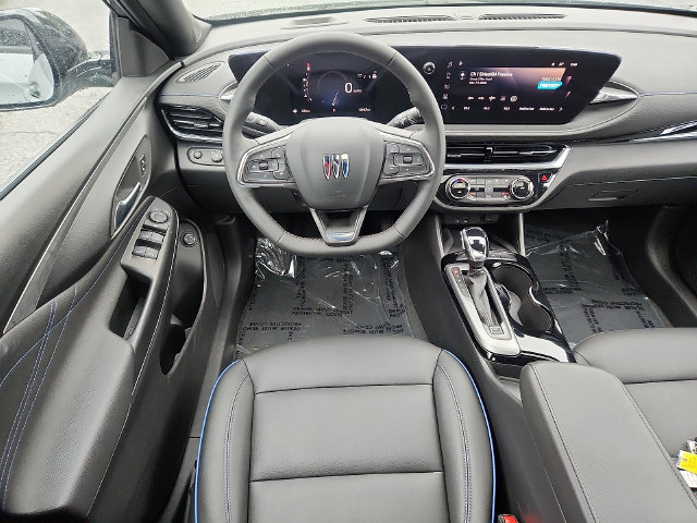 Used 2025 Buick Envista Sport Touring w/ Convenience I Package FWD image 11