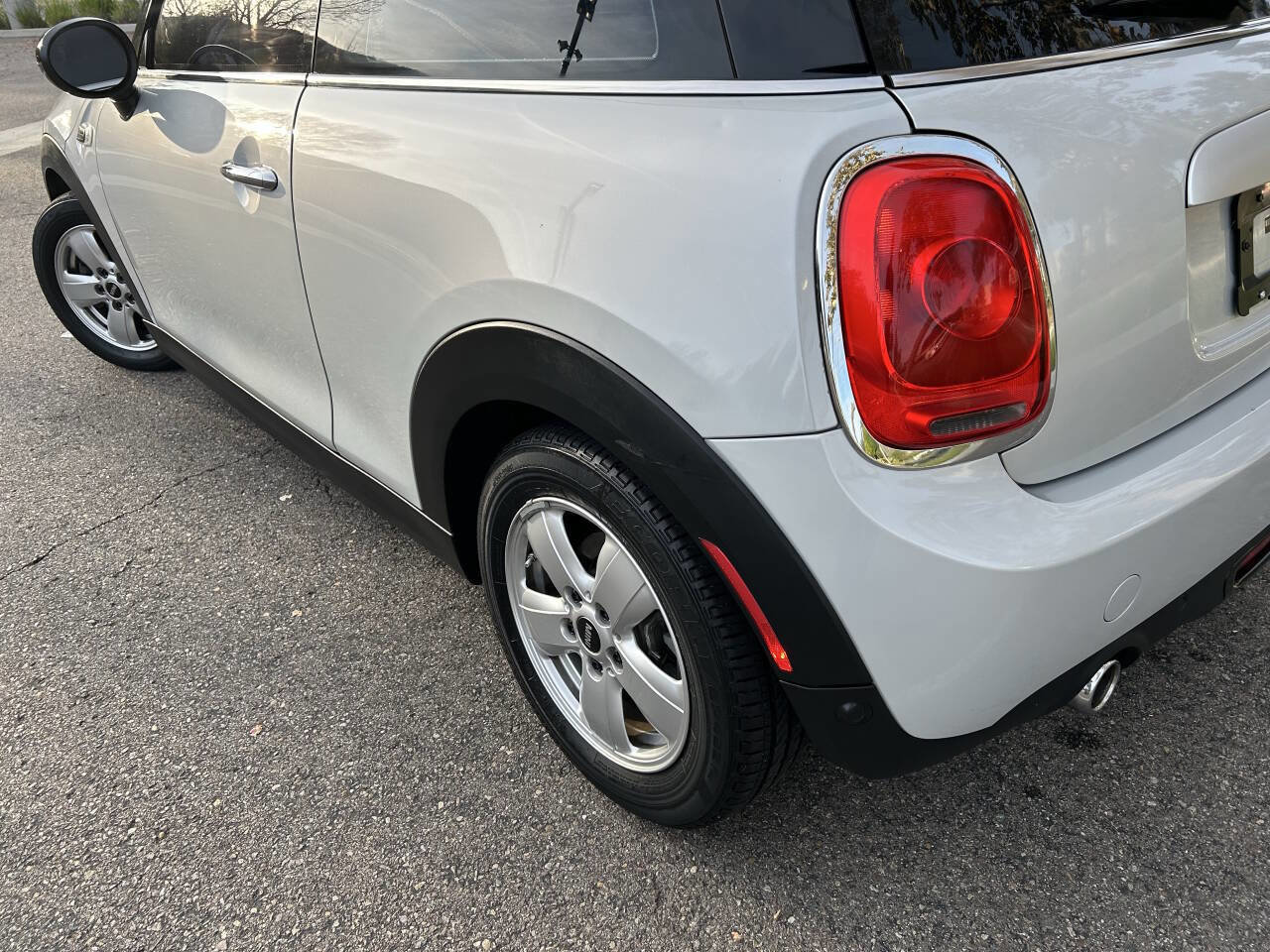 Used 2014 MINI Cooper 2-Door Hardtop w/ Premium Package image 23