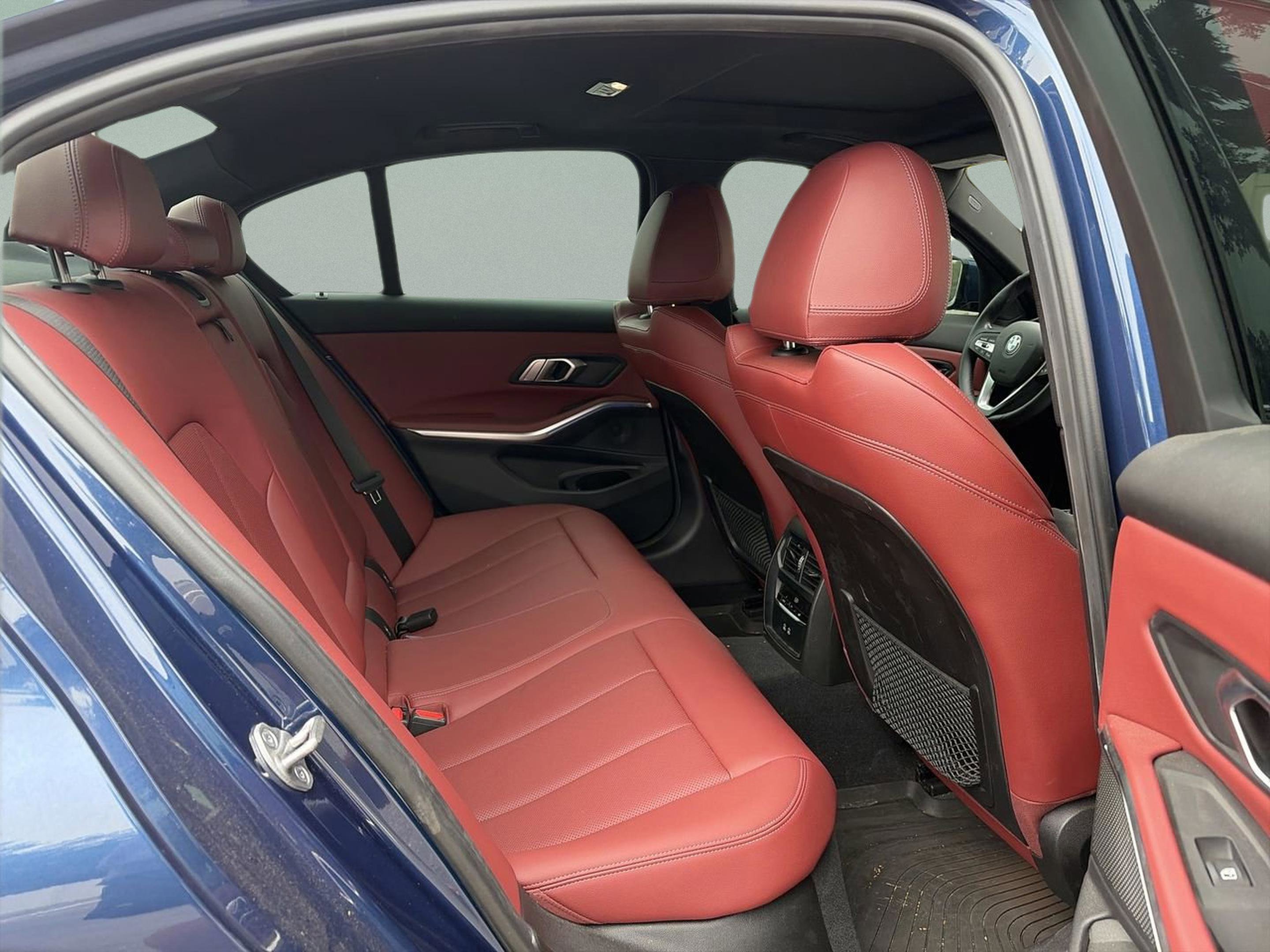 Used 2022 BMW 330i Sedan w/ Driving Assistance Package image 16