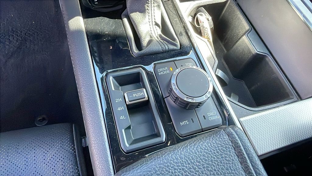 Used 2025 Toyota Sequoia Limited w/ TRD Off-Road Package image 17