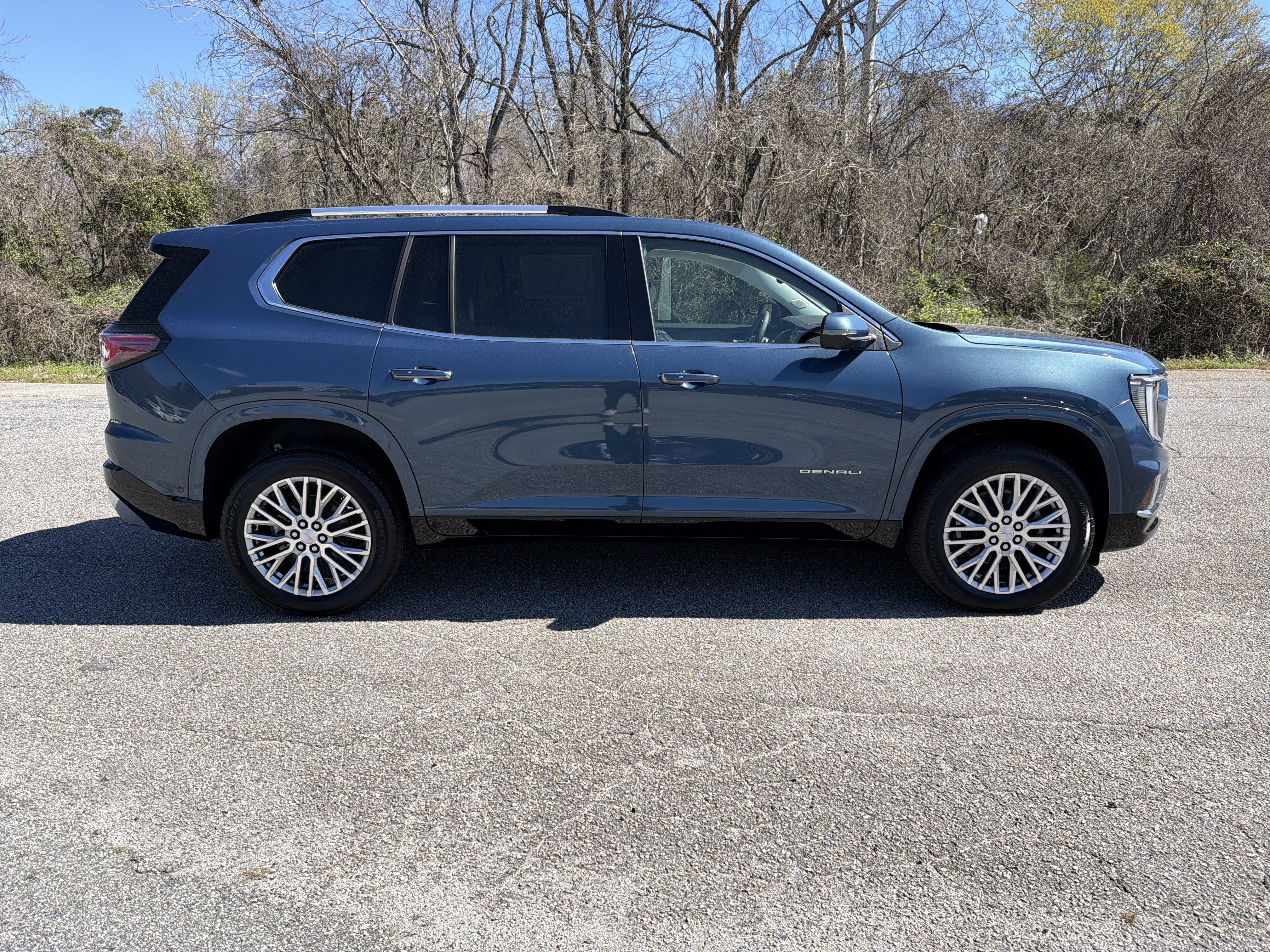 New 2026 GMC Acadia Denali w/ Super Cruise Package image 5