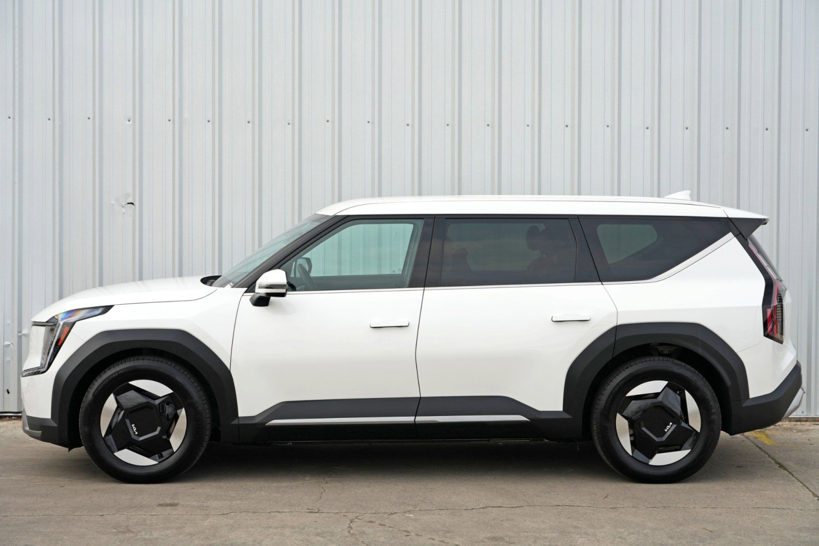 Used 2024 Kia EV9 Light Long Range image 50
