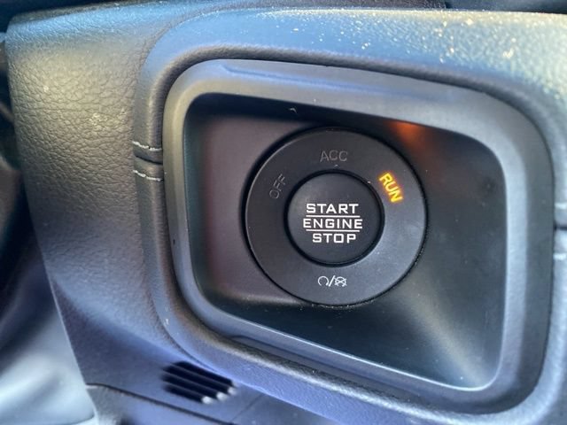 Used 2024 Jeep Wrangler Unlimited Sahara AWD/4WD image 18