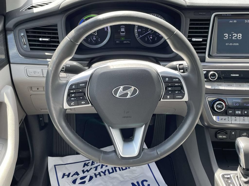 Used 2019 Hyundai Sonata Limited w/ Ultimate Package 02 FWD image 13