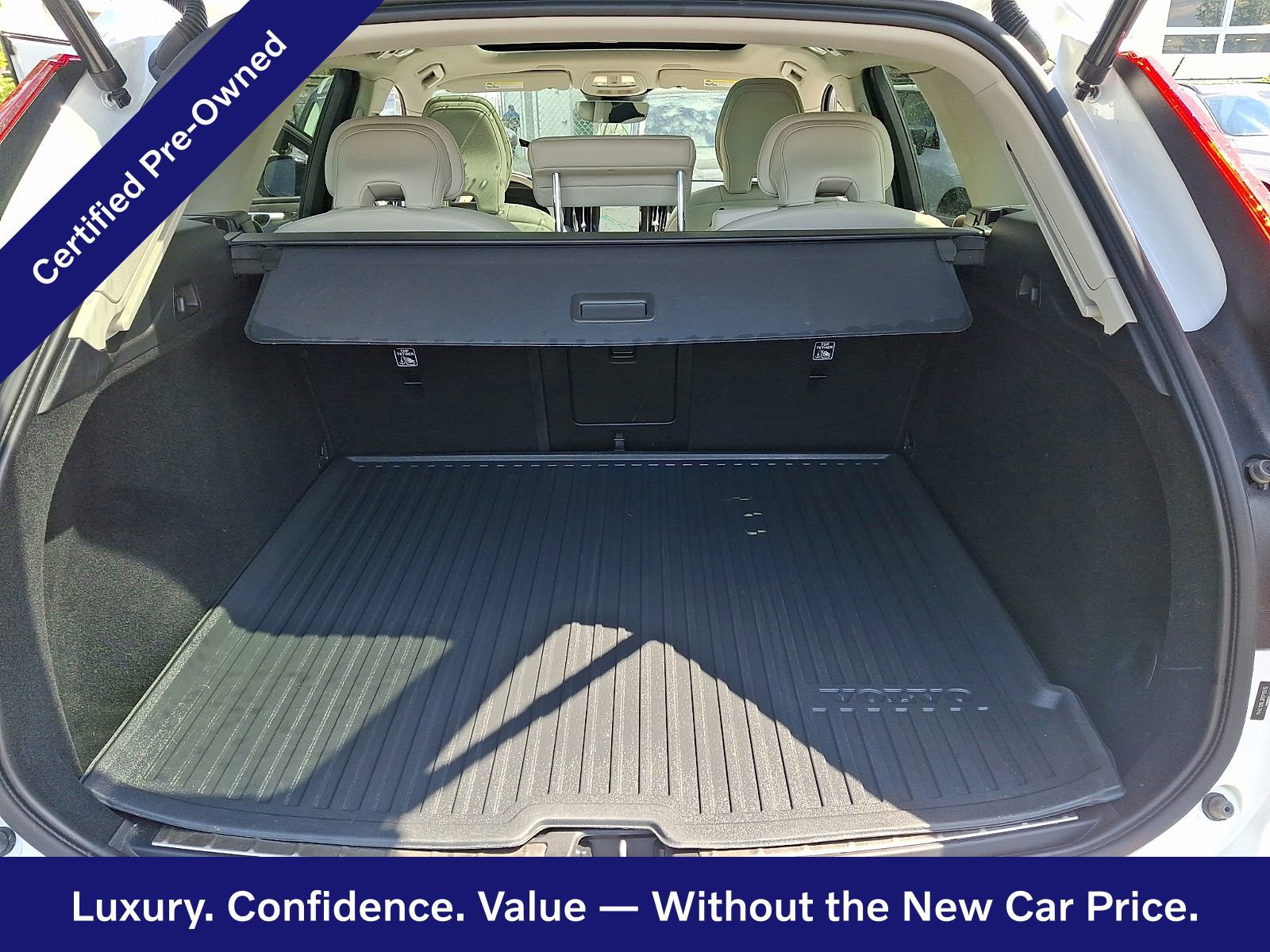 Certified 2024 Volvo XC60 B5 Plus w/ Protection Package Premier AWD/4WD image 29