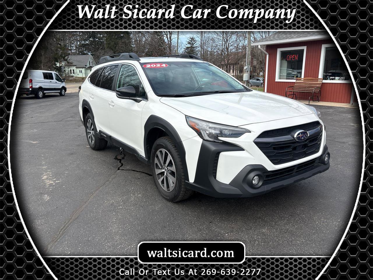 Used 2024 Subaru Outback Premium image 1