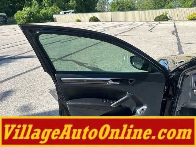 Used 2016 Volkswagen Passat 1.8T SE FWD image 10