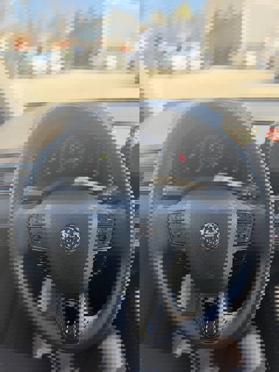 Used 2025 Toyota Camry LE FWD image 12