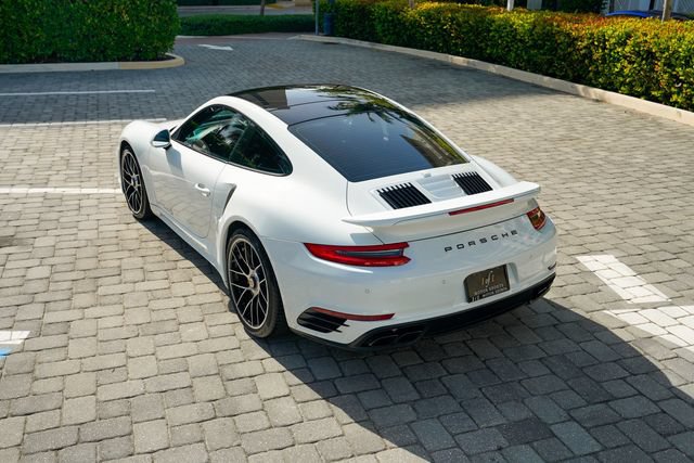 Used 2017 Porsche 911 4 Coupe AWD/4WD image 19