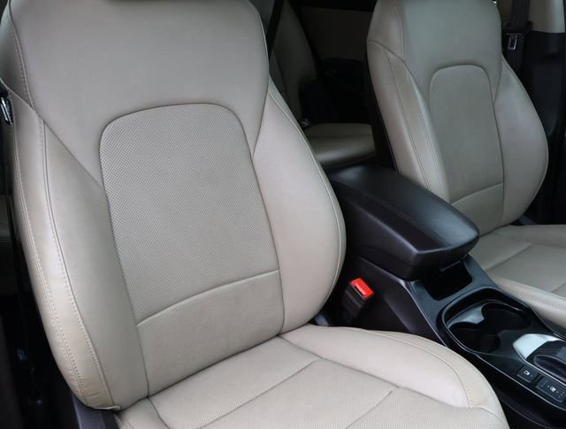 Used 2018 Hyundai Santa Fe Sport w/ 2.4L Tech Package 04 FWD image 18