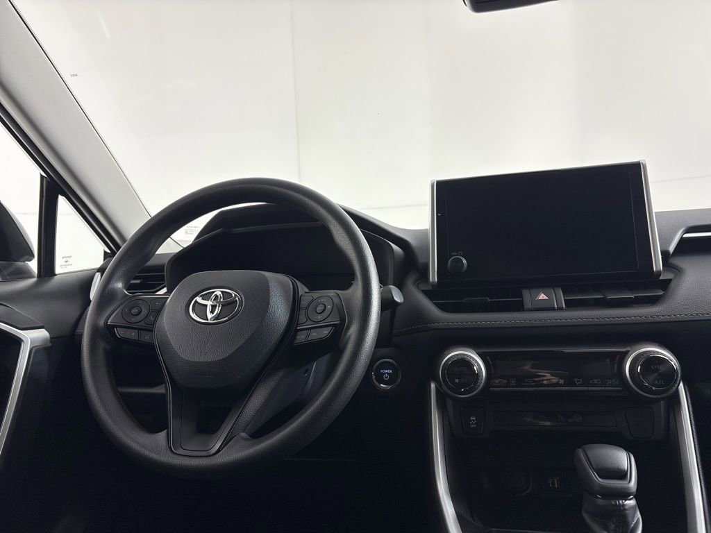 Used 2025 Toyota RAV4 XLE image 22