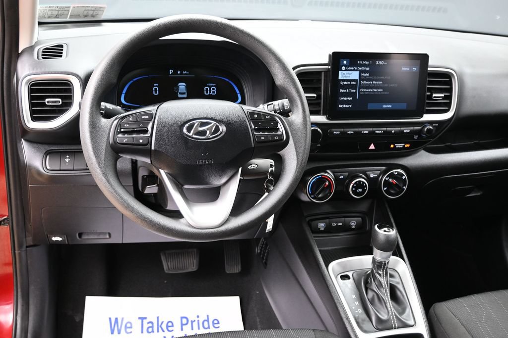 Used 2025 Hyundai Venue SE FWD image 27