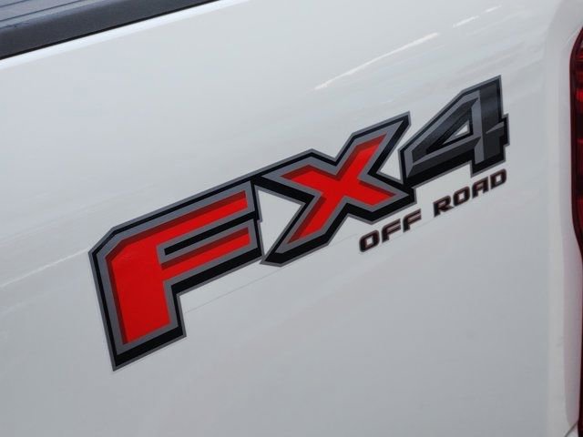 Used 2025 Ford F250 XLT w/ FX4 Off-Road Package image 9