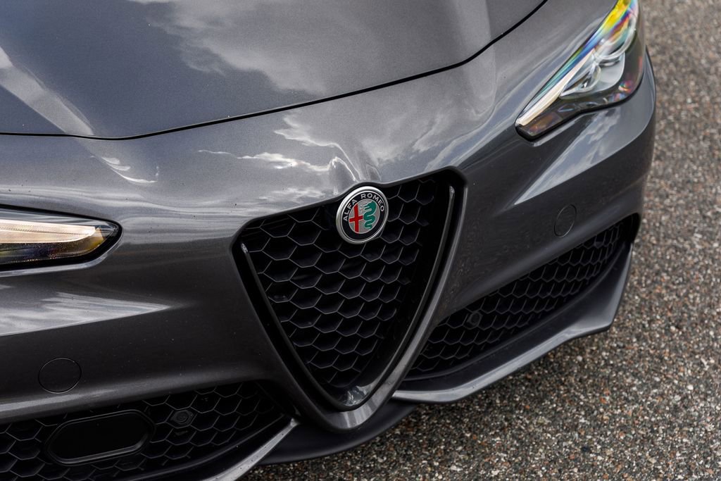 Used 2022 Alfa Romeo Giulia Veloce image 19