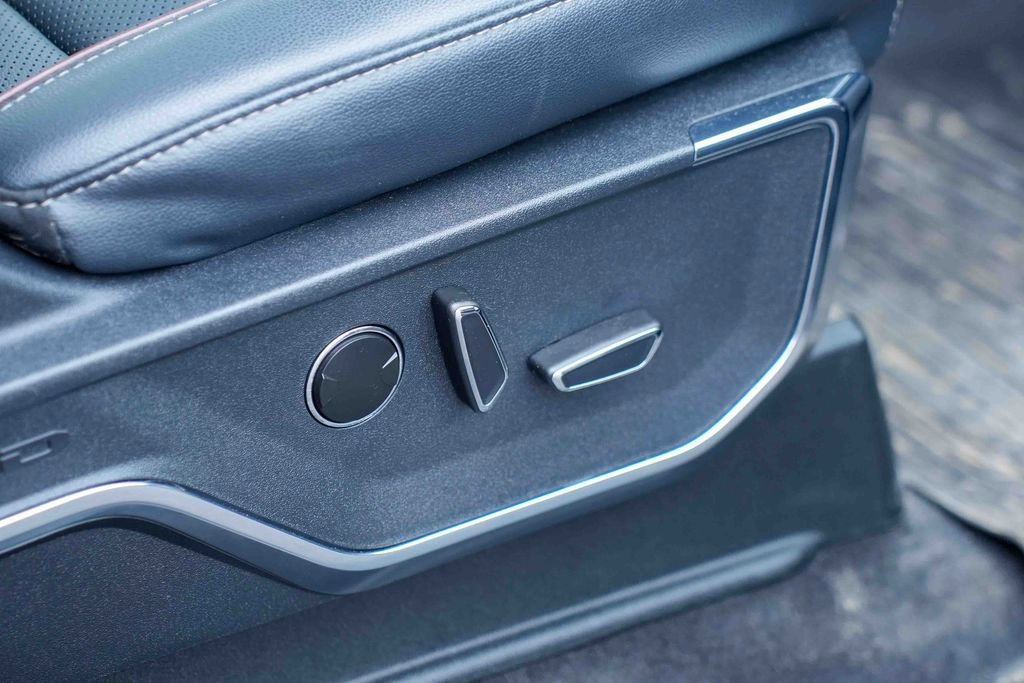 Used 2023 Ford F150 Lariat w/ Equipment Group 502A High image 18