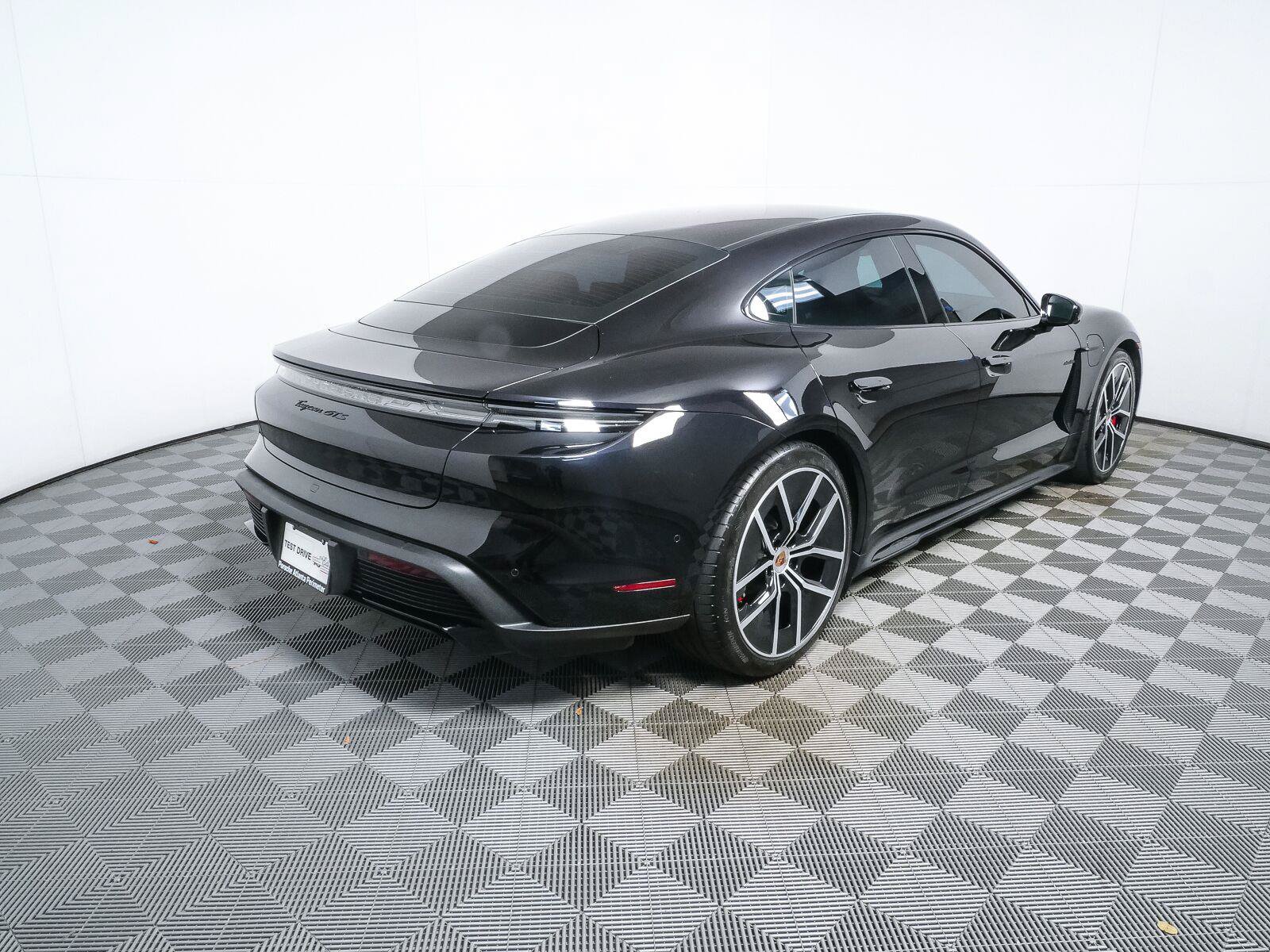 Certified 2025 Porsche Taycan GTS AWD/4WD image 30