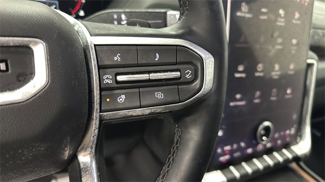 Used 2025 GMC Yukon XL Denali image 27