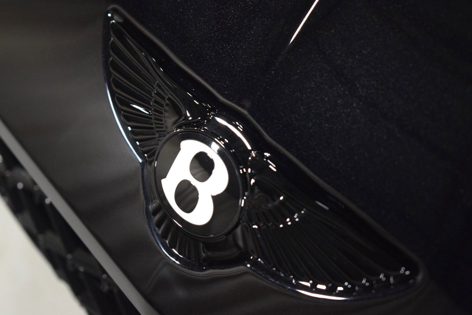 New 2025 Bentley Continental GTC AWD/4WD image 9