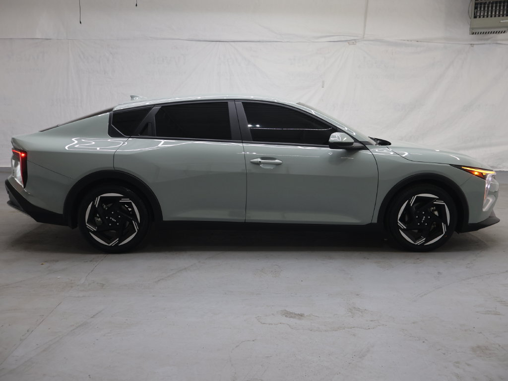 Used 2025 Kia K4 EX FWD image 8
