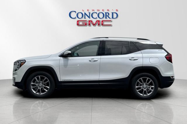 Used 2022 GMC Terrain SLT w/ Tech Package AWD/4WD image 7