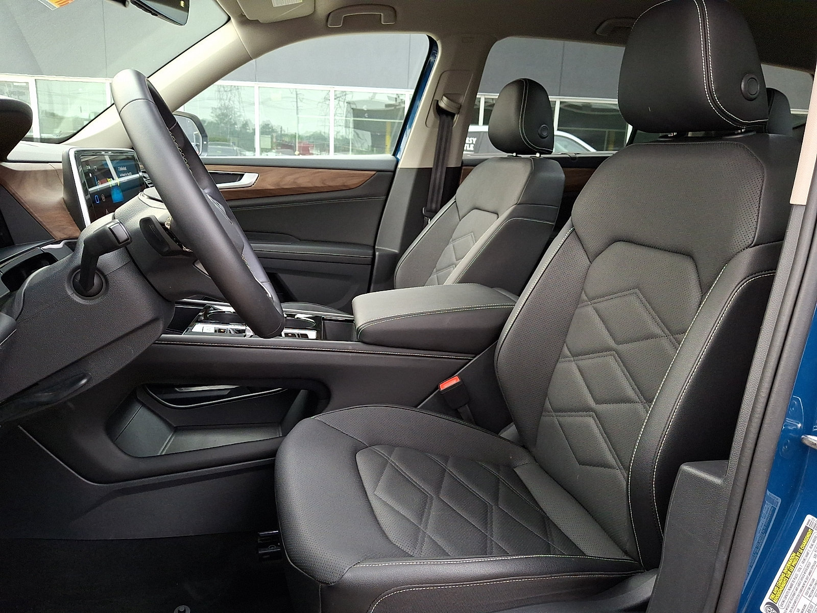 Used 2026 Volkswagen Atlas SE AWD/4WD image 14
