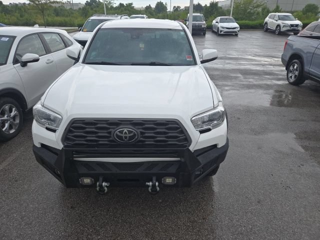 Used 2021 Toyota Tacoma TRD Off-Road AWD/4WD image 4