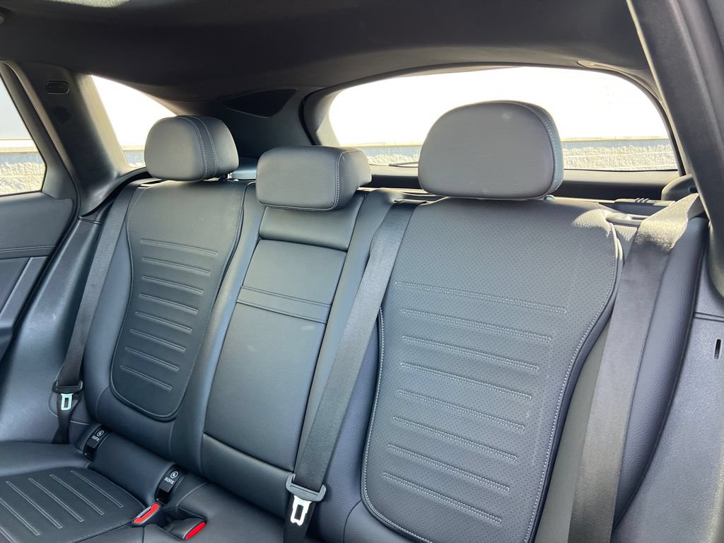 Used 2023 Mercedes-Benz GLC 300 4MATIC image 26