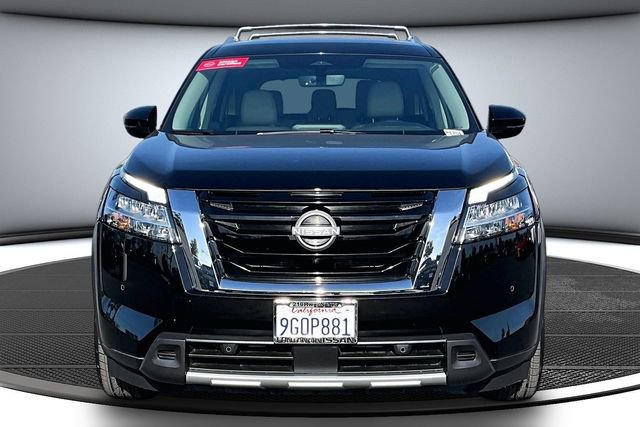 Certified 2023 Nissan Pathfinder SL FWD image 2
