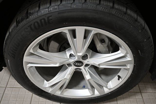 Used 2022 Audi Q8 Premium Plus w/ Premium Plus Package image 18