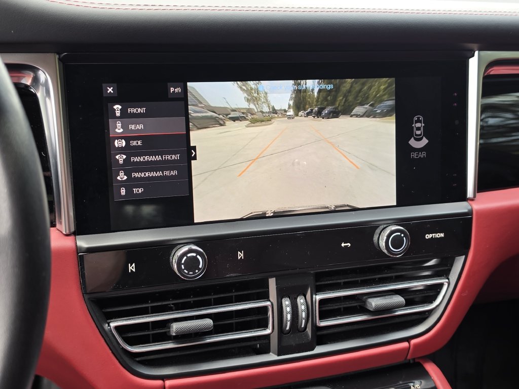 Certified 2024 Porsche Macan Turbo AWD/4WD image 13