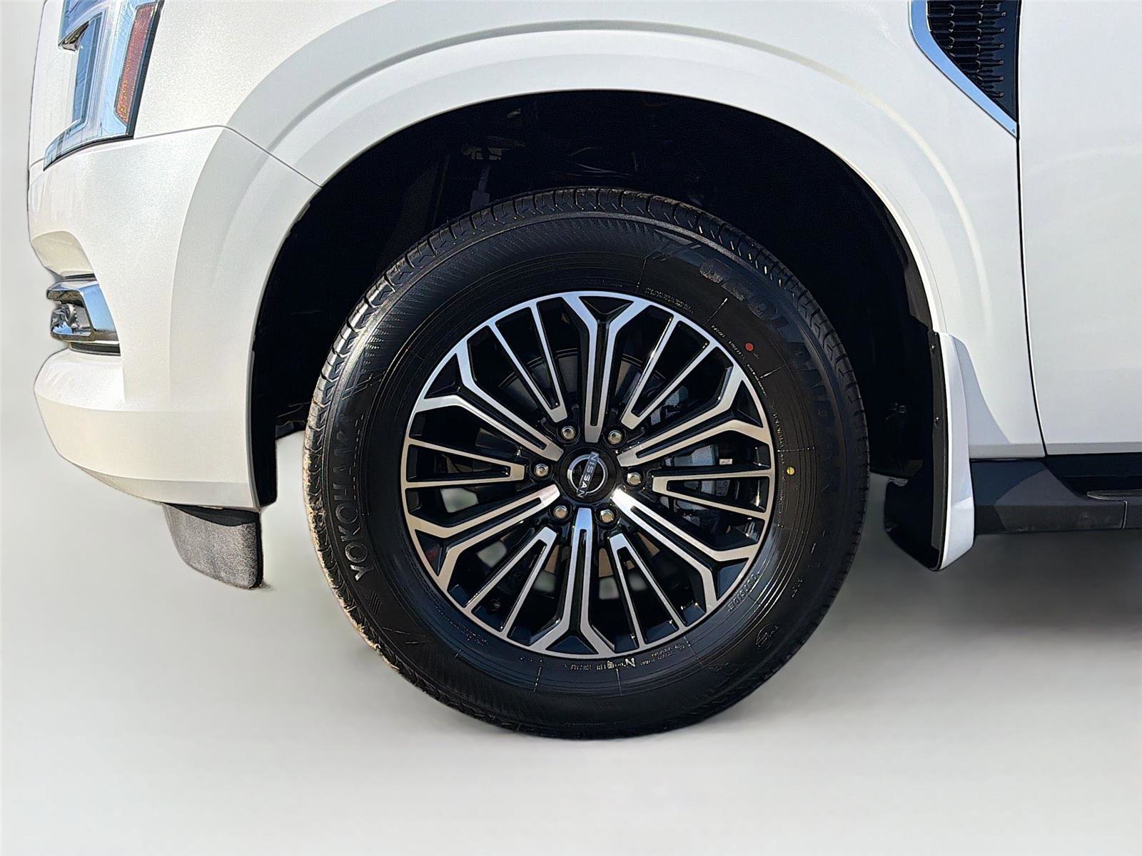 New 2026 Nissan Armada SL w/ Captain's Chari Seat Package image 32