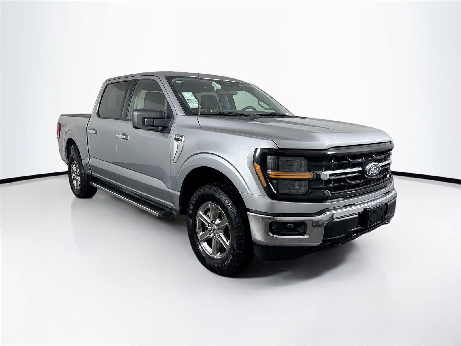 Used 2025 Ford F150 XLT w/ Equipment Group 301A Standard AWD/4WD image 8