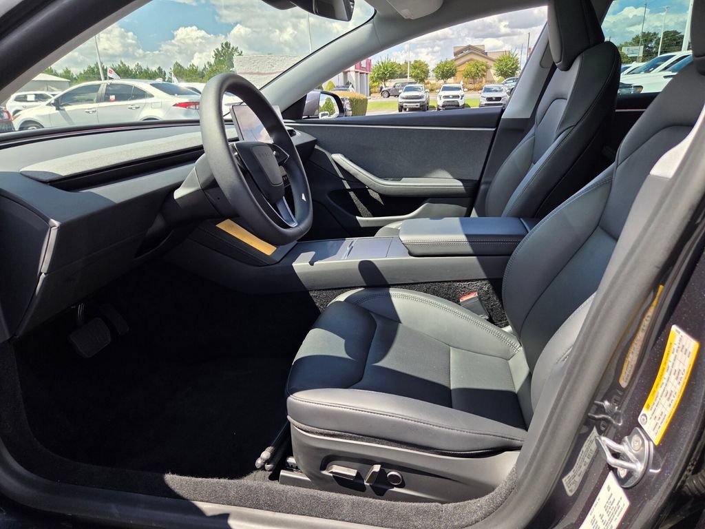 Used 2025 Tesla Model 3 RWD image 5