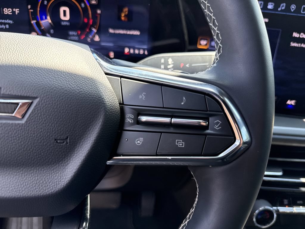 Used 2026 Chevrolet Traverse LT w/ Midnight/Sport Edition FWD image 26