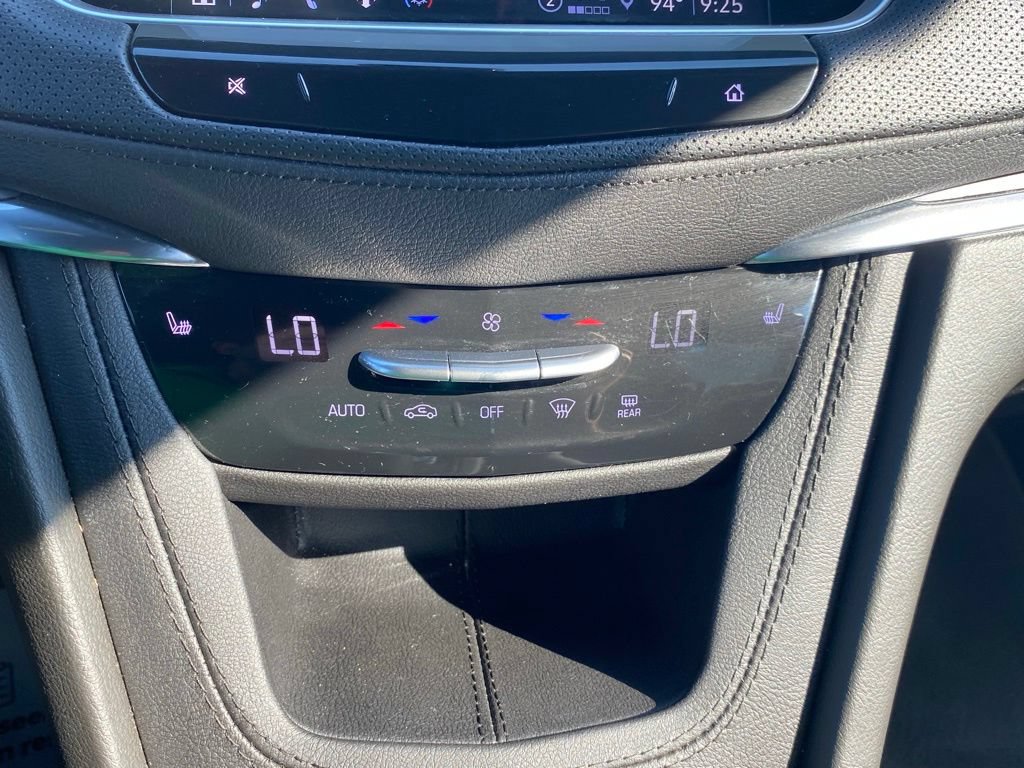 Used 2023 Cadillac XT5 Luxury FWD image 25
