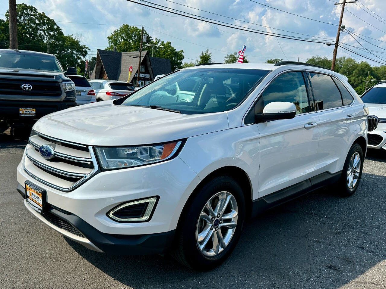 Used 2016 Ford Edge SEL w/ Equipment Group 201A AWD/4WD image 3