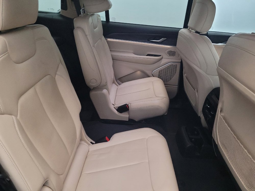 Used 2021 Jeep Grand Cherokee L Limited image 19