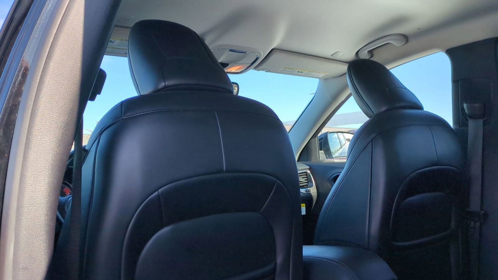 Used 2020 Jeep Cherokee Limited image 18